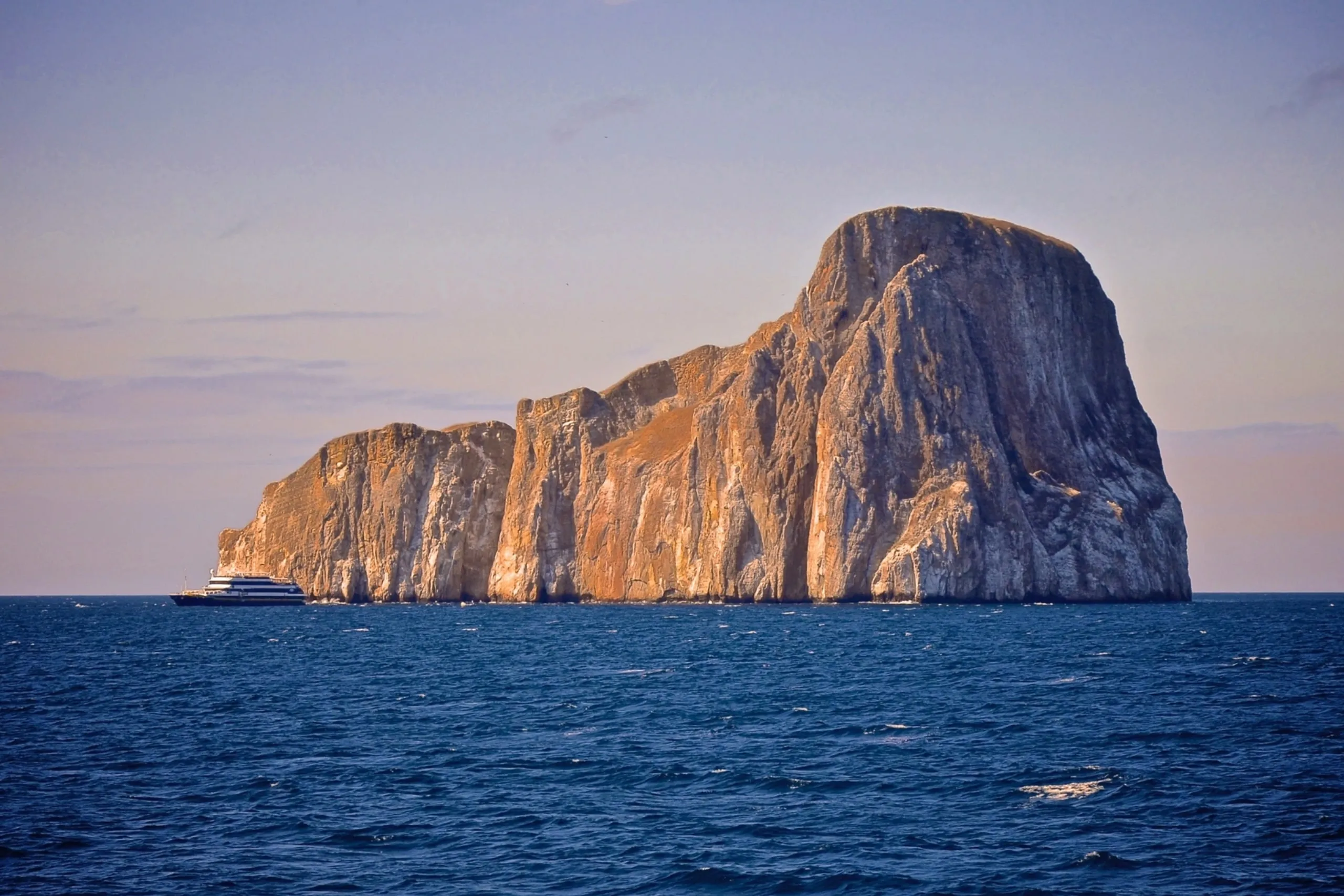 Kicker Rock (León Dormido), San Cristóbal — Galápagos Islands